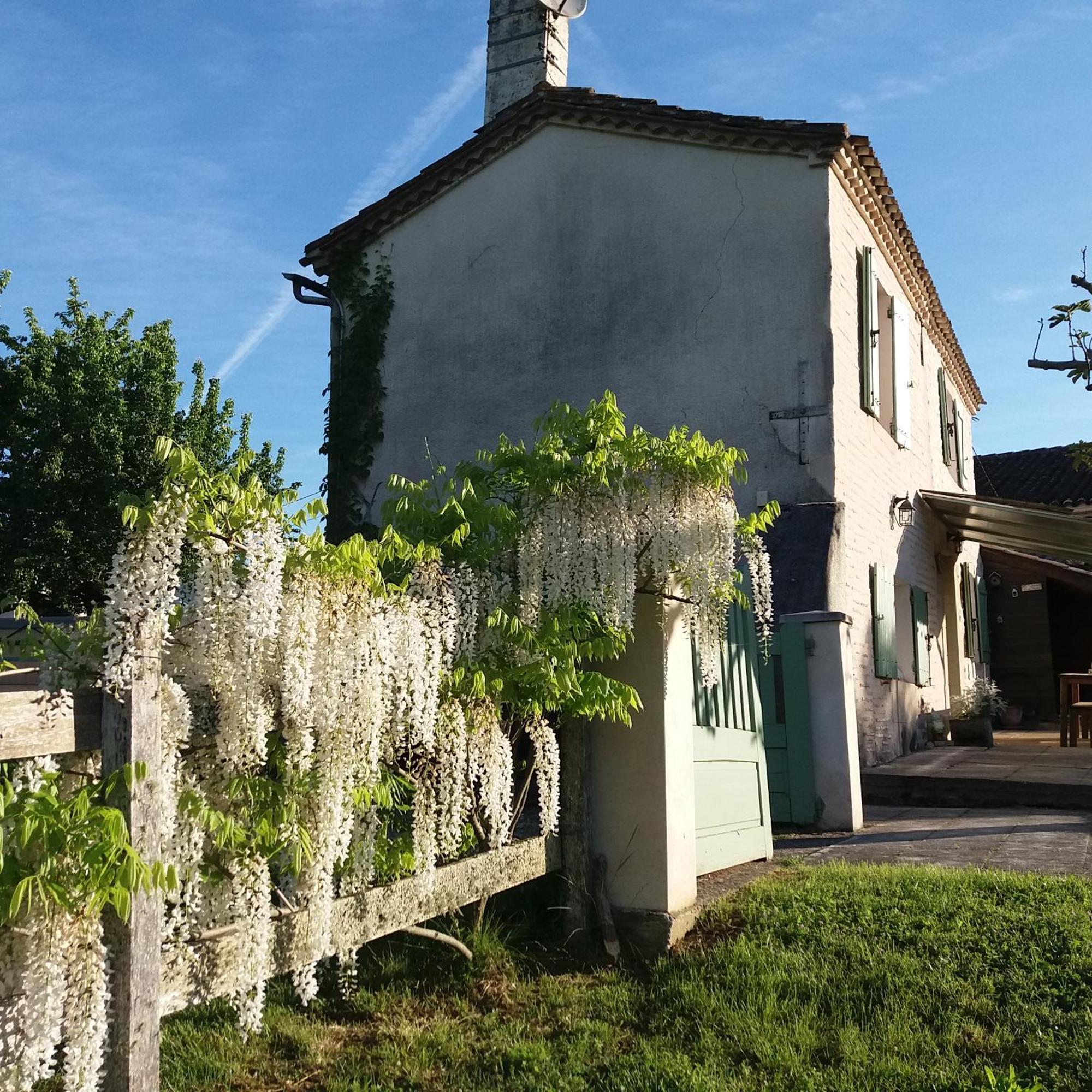 Gite Des Gravets Sigalens Екстериор снимка